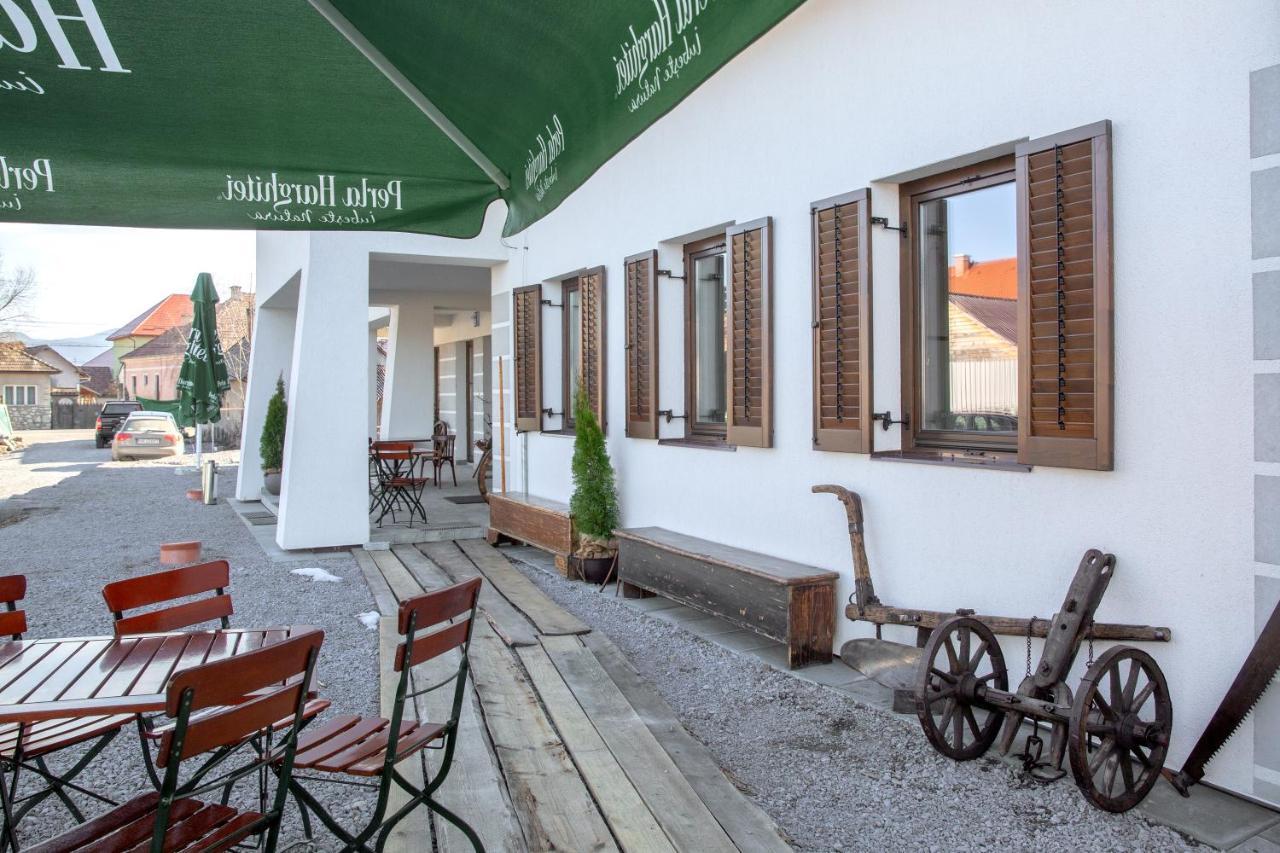Csató Panzió - Pensiunea Csató Joseni  Exterior foto